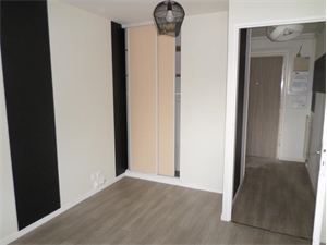 t2 à la vente -   08000  CHARLEVILLE MEZIERES, surface 47 m2 vente t2 - UBI482419835